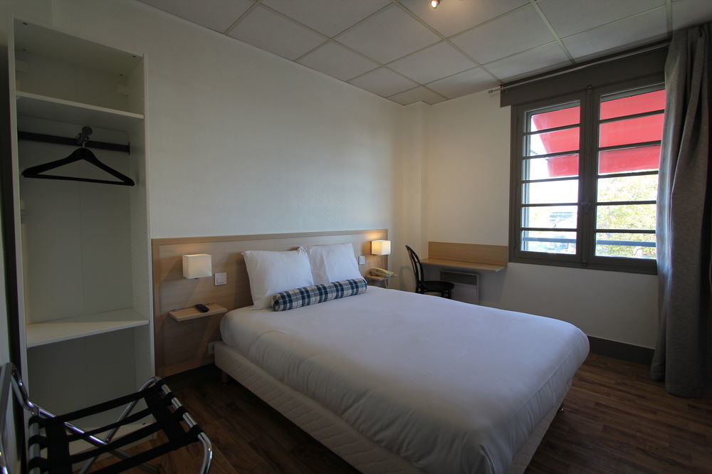 Hotel Vol De Nuit Purpan Toulouse Exterior photo